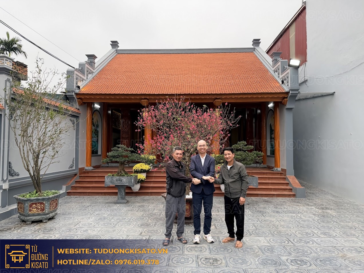 mẫu từ đường 3 gian bê tông giả gỗ đẹp tại hà nội